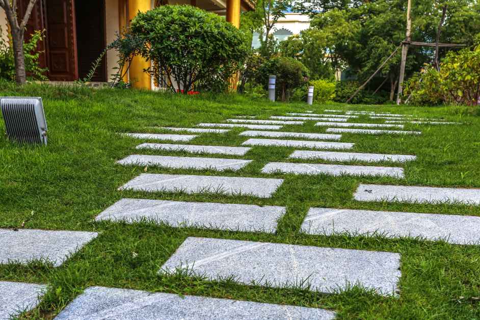 Top Hardscaping Trends for Your Outdoor Space